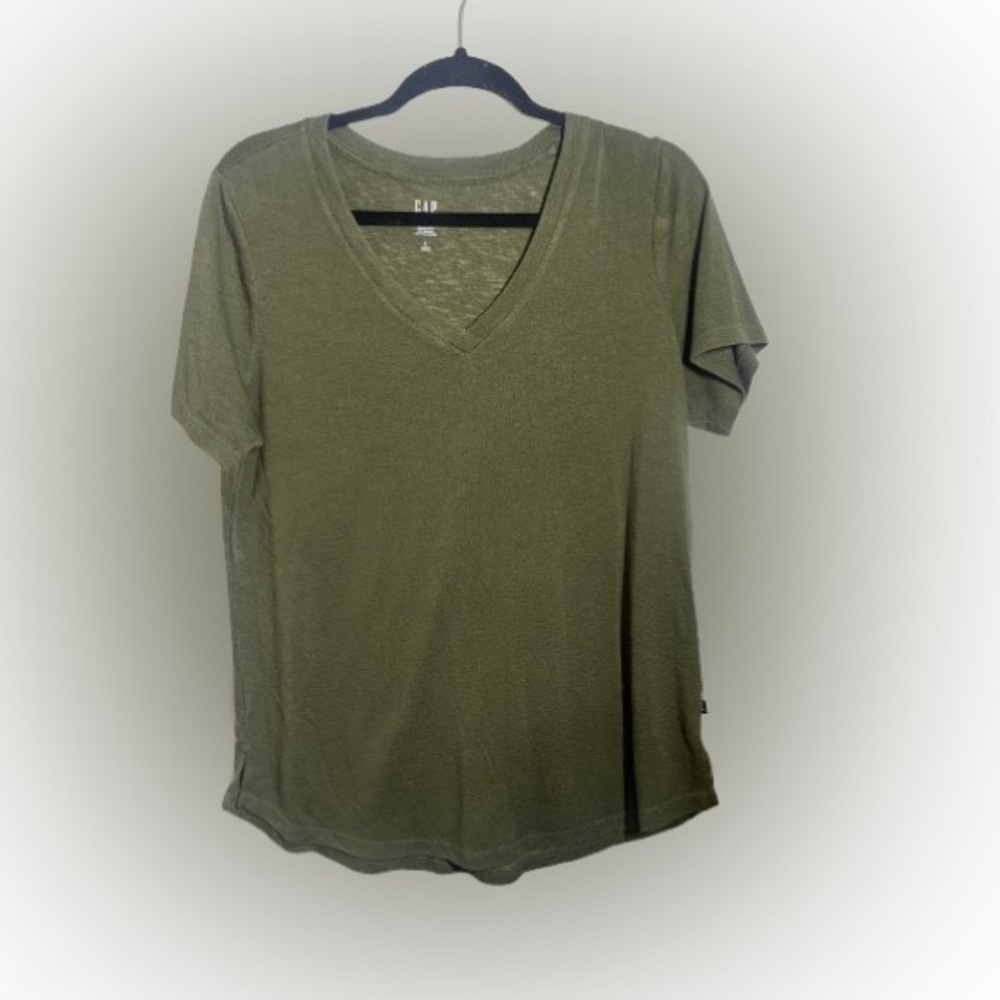 GAP Crew Neck Tee - Size Large